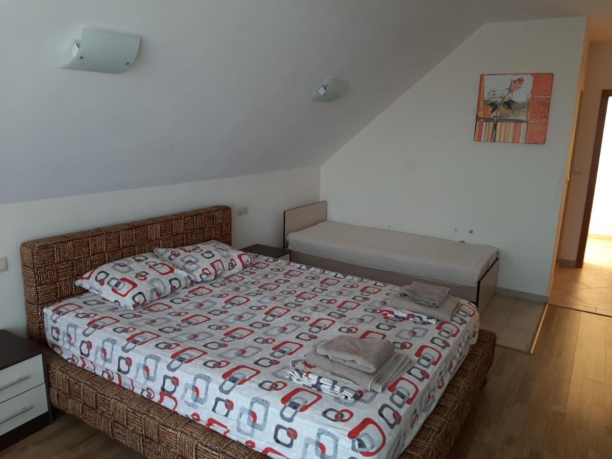 Alexander Lozenets Beach Complex Apartment Экстерьер фото